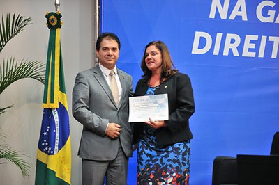 Morisson homenageia Soraya Santos