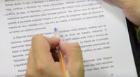 Curso presencial sobre preparação e revisão discute o trabalho com o texto